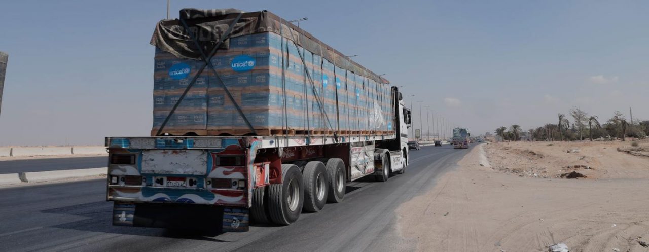 Gazze Hükümeti, Yardım Tırlarının Girişine İzin Verilmemesini Eleştirdi: Sadece 1210 Tır Geçiş Yaptı