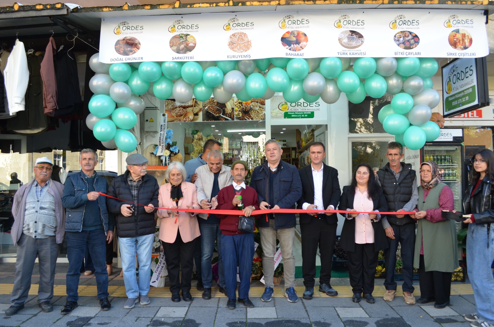 Gördes Doğal Tarım Mahsülleri̇ Dualarla Açıldı