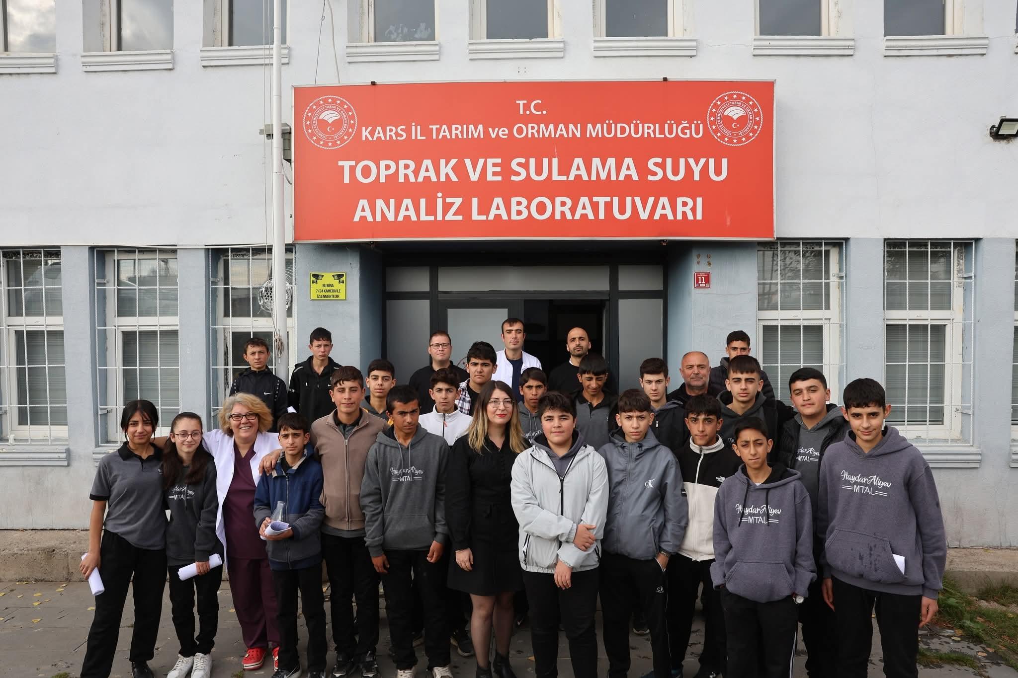 Haydar Aliyev Meslek Lisesi’nden Toprak ve Sulama Suyu Analiz Laboratuvarı’na Teknik Ziyaret