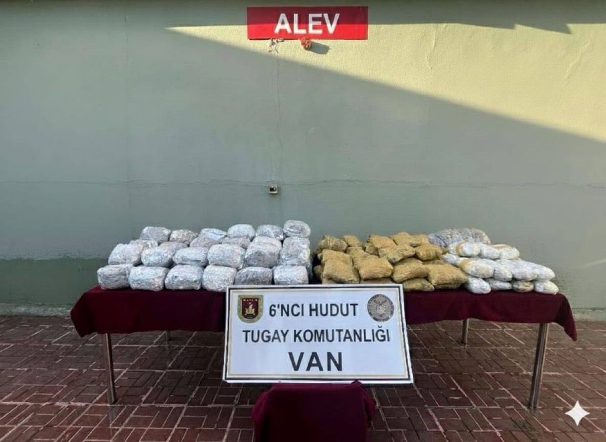 Hudut Kartalları Van Sınırında 109 Kilo Uyuşturucu Ele Geçirdi