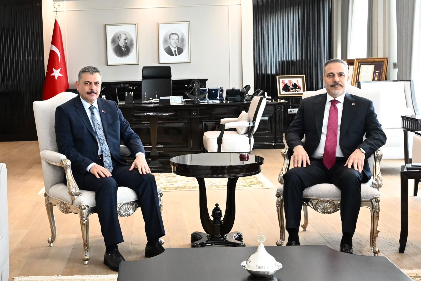İçişleri Bakanı Mustafa Çiftçi Ve Dışişleri Bakanı Hakan Fidan Bir Araya Geldi