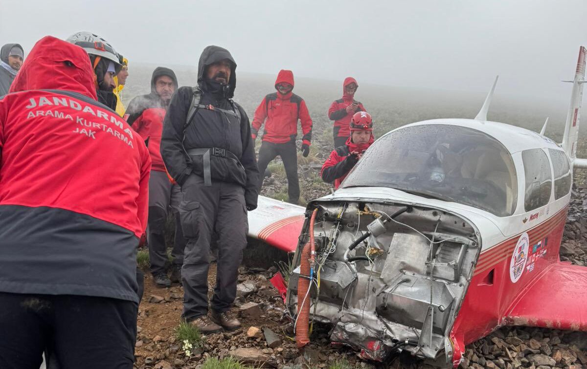 İçişleri Bakanı Yerlikaya’dan Kaçkar’daki Uçak Kazası İçin Taziye Mesajı