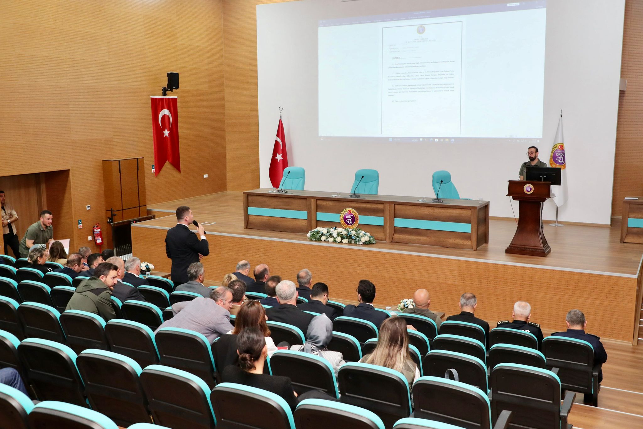 İl Hayvanları Koruma Kurulu Toplantısı Vali Muammer Erol Başkanlığında Gerçekleştirildi