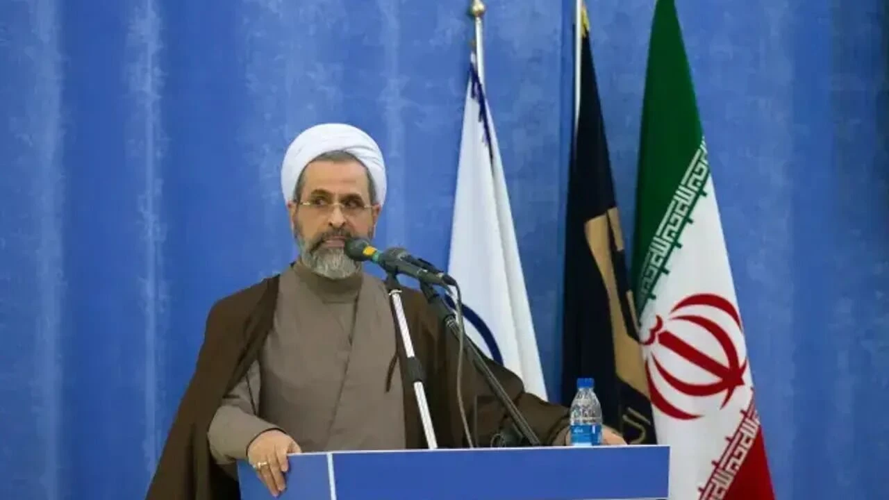 İran’da Geçici Liderlik Konseyi Göreve Başladı: Ayetullah Arafi’den “Hesap Hatası” Vurgusu