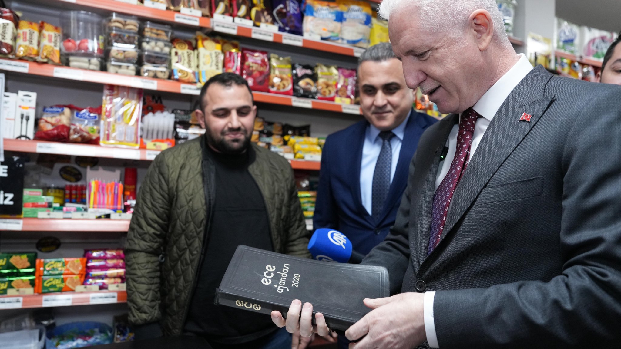 İstanbul’da 700 Yıllık ‘Zimem Defteri’ Geleneği: 32 Bin Ailenin Borcu Kapatıldı