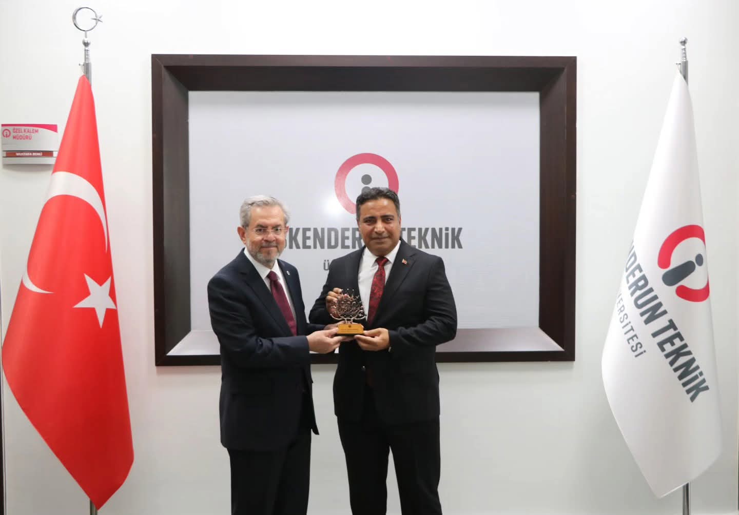 İSTE Rektörü, Ankara Üniversitesi Rektörünü Ağırladı