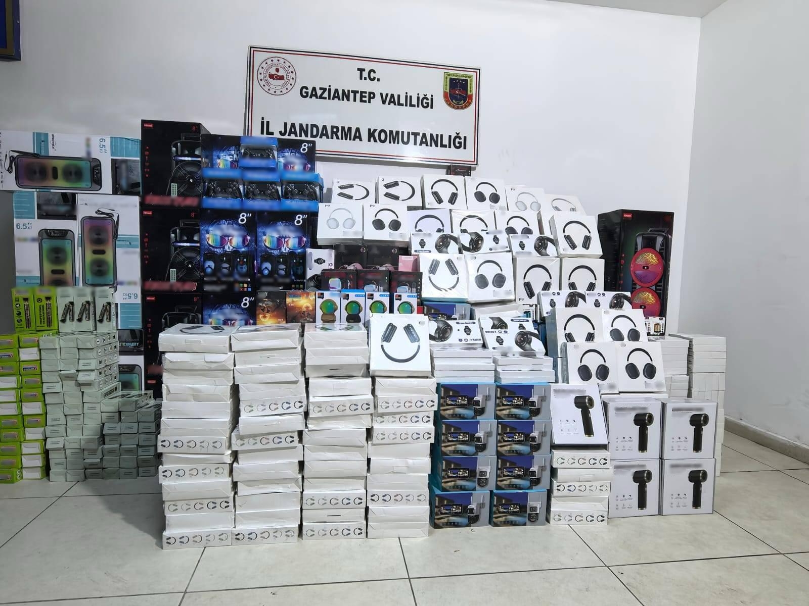 Jandarma Kaçakçılara Geçit Vermedi