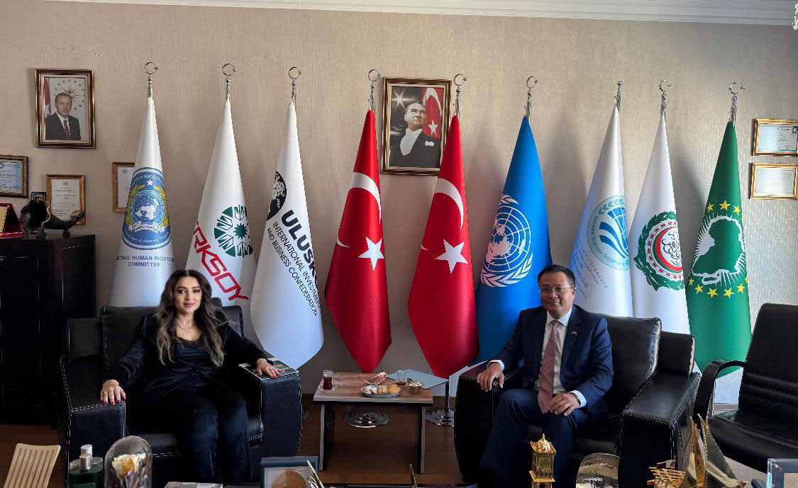 Kamboçya Büyükelçisi Sok Chea’dan ULUSKON Başkanı Nezaket Emine Atasoy’a Ziyaret