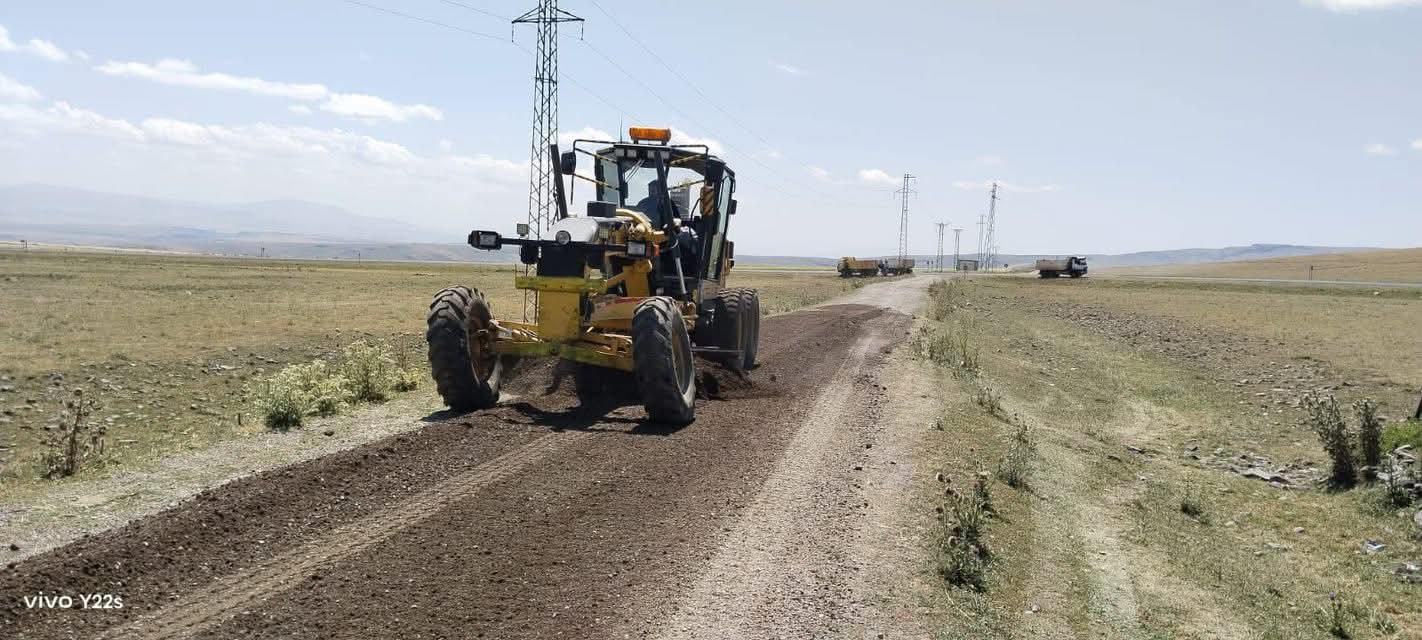 Kars İl Özel İdaresi Digor ÇATAK Köyü’nde Kumlama Çalışması Tamamlandı