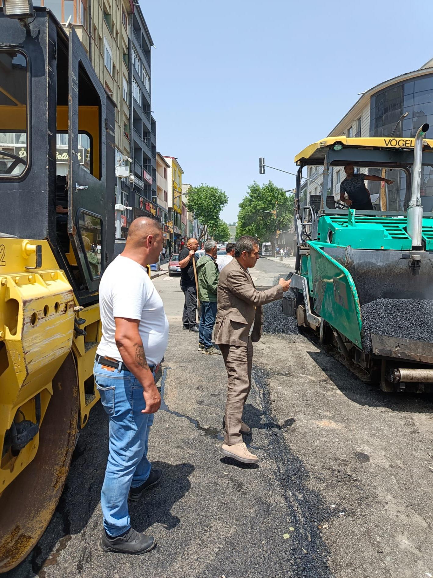 Kars’ta Hummalı Yol Çalışması Başladı: Belediye Ekipleri Gece Gündüz Sahada