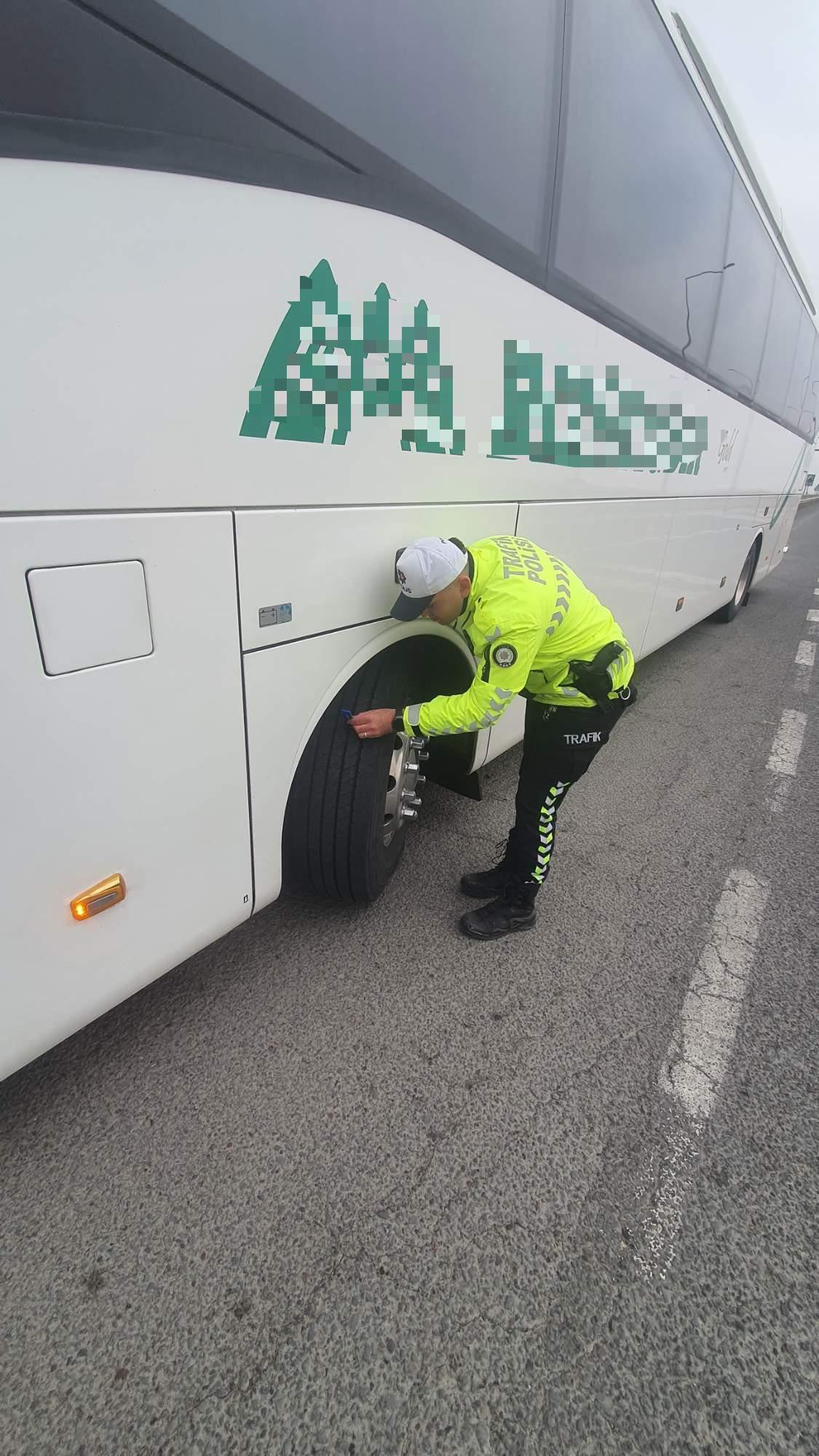 Kars’ta Kış Lastiği Denetimleri Başladı