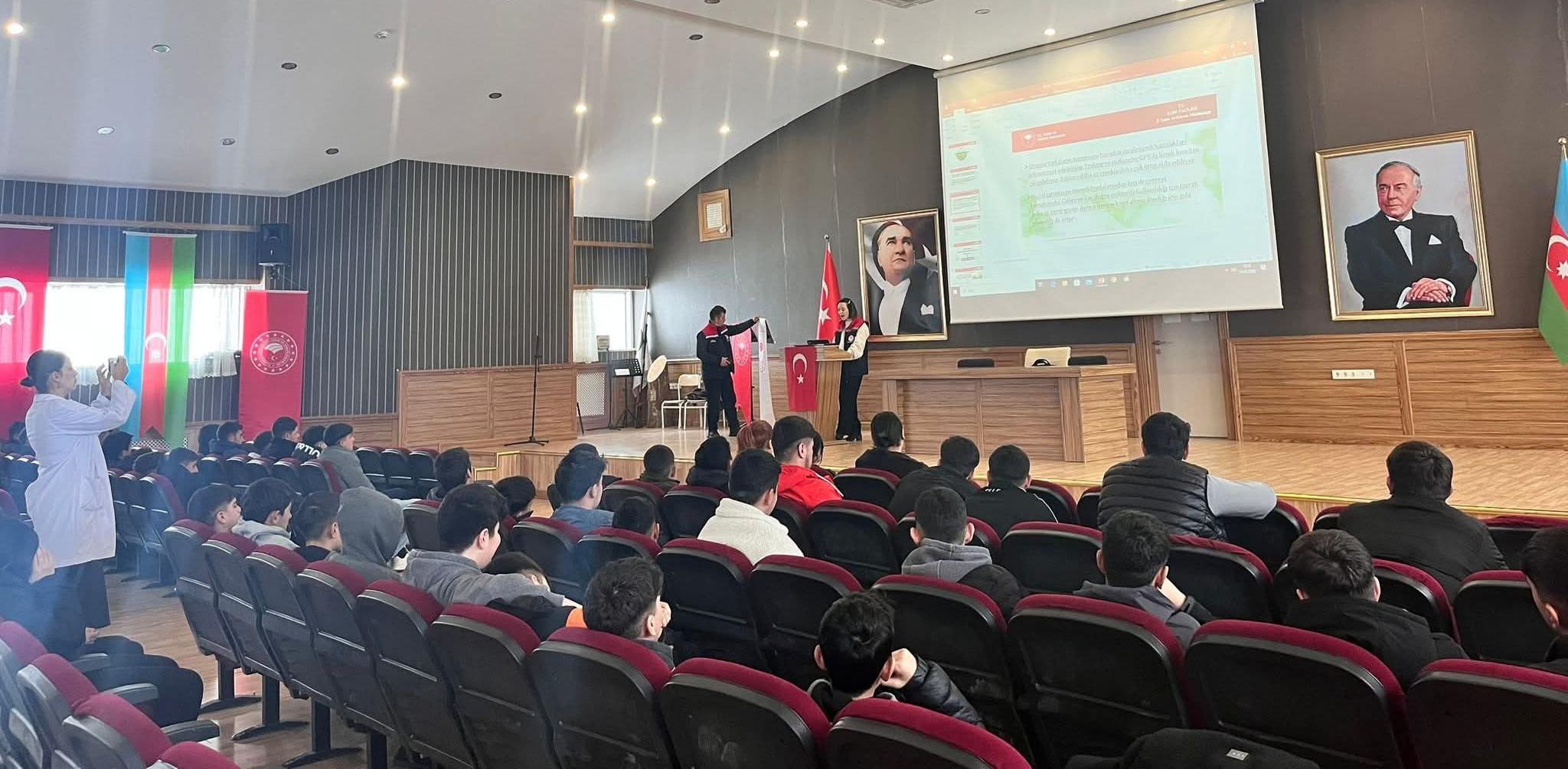 Kars’ta Tarımda Dijital Dönüşüm Hamlesi: Öğrencilere ve Öğretmenlere “Akıllı Tarım” Eğitimi