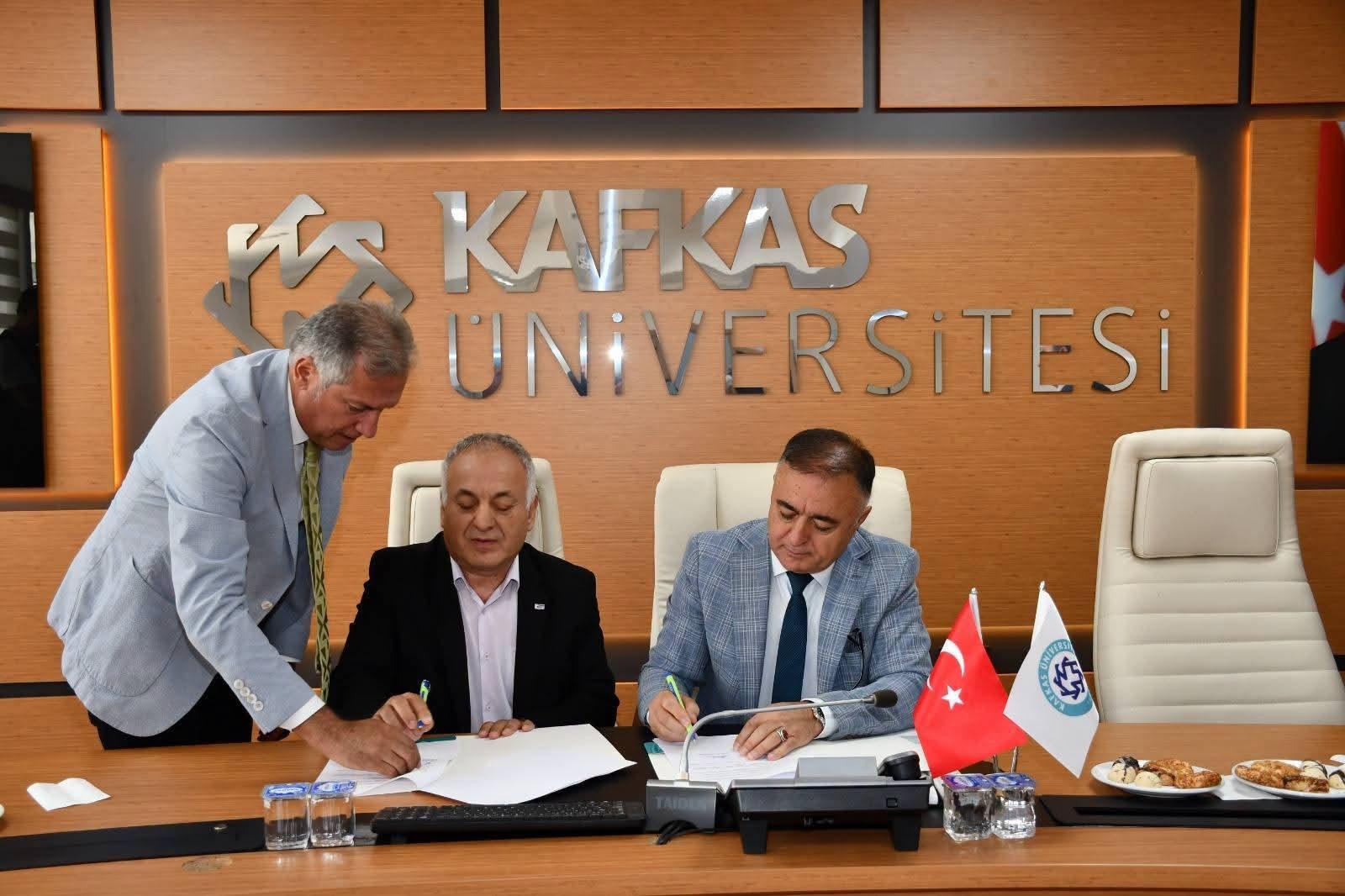 KAÜ ile Türkiye Beyazay Derneği Arasında “Engelsiz Üniversite” İş Birliği