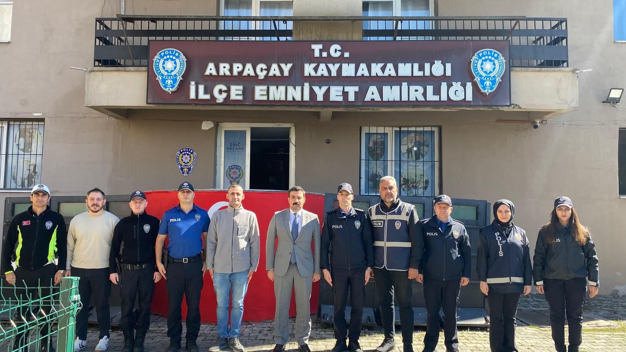 Kaymakam Akköz, Arpaçay İlçe Emniyet Amirliğini Ziyaret Etti