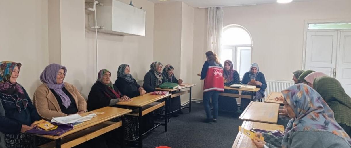 Kuran Kurslarında Kadına Yönelik Şiddet ve Erken Yaşta Evliliklere Karşı Bilgilendirme Yapıldı
