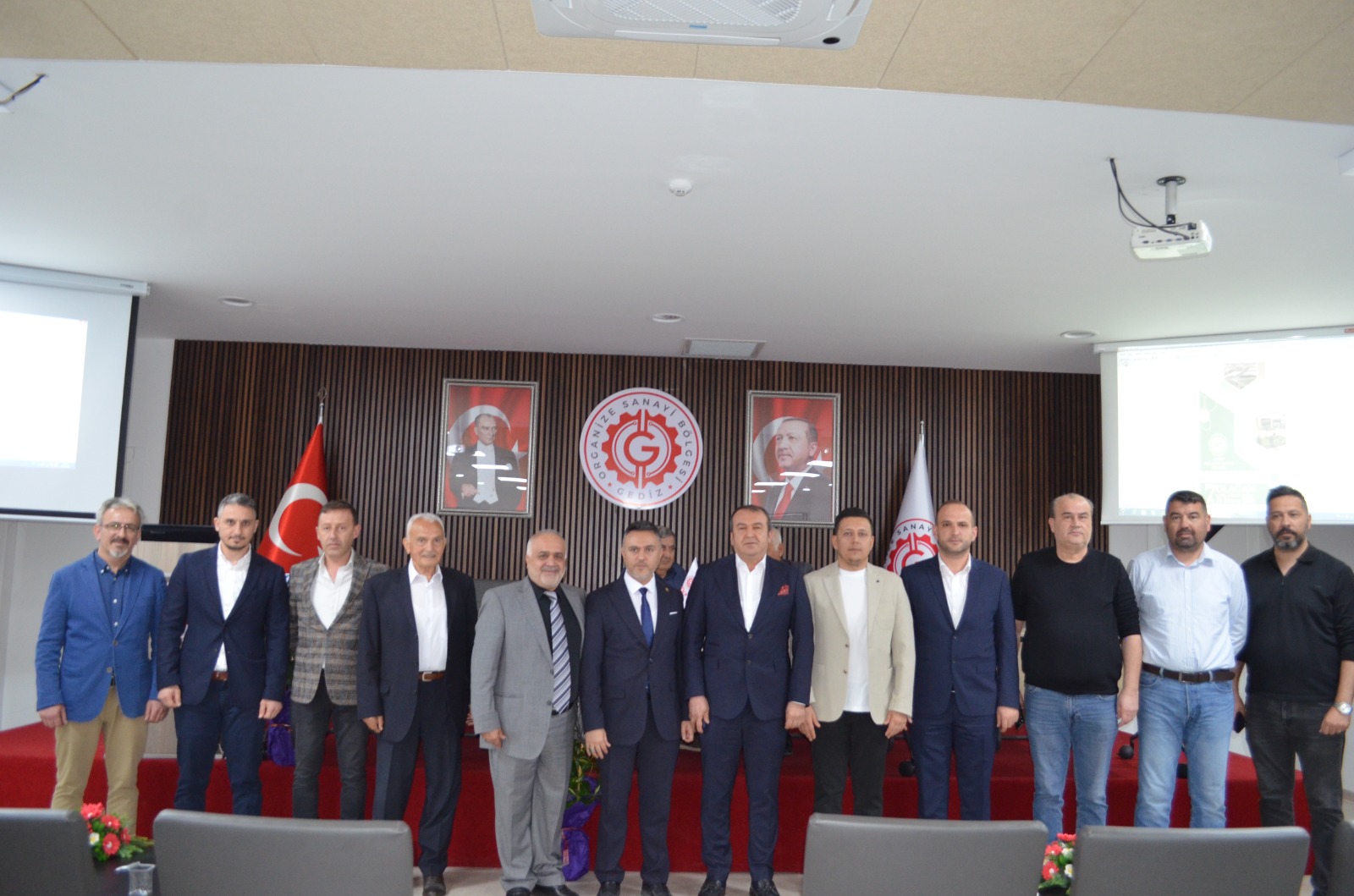 KÜTAHYA GEDİZ OSB YÖNETİMİ DEĞİŞTİ. YENİ BAŞKAN DR. YUNUS ALTINGEMİ