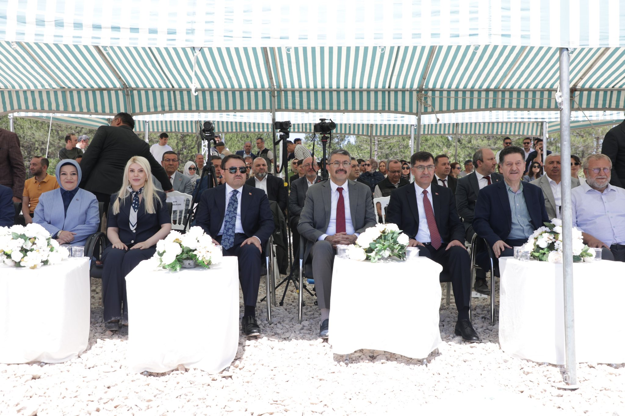 Kütahya’da Hey Park Dinlenme Tesisi’nin Temeli Atıldı