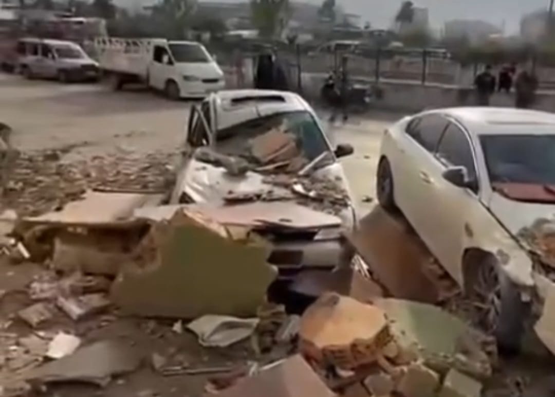 Kuvvetli Fırtına Hatay Genelinde Etkili Oldu