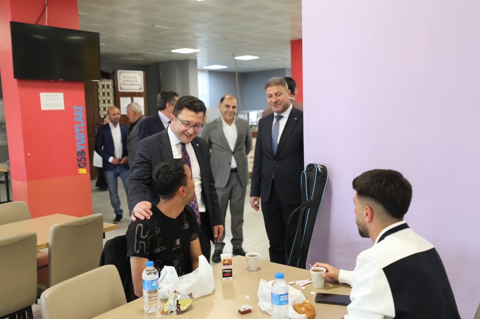 KYK Genel Müdür Yardımcısı Özdemir’den Van’daki Öğrenci Yurduna Ziyaret