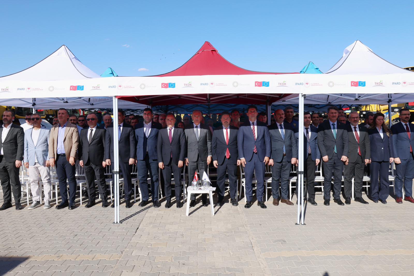 Mardin’de 16 Kooperatife 30 Biçerdöver Teslim Edildi