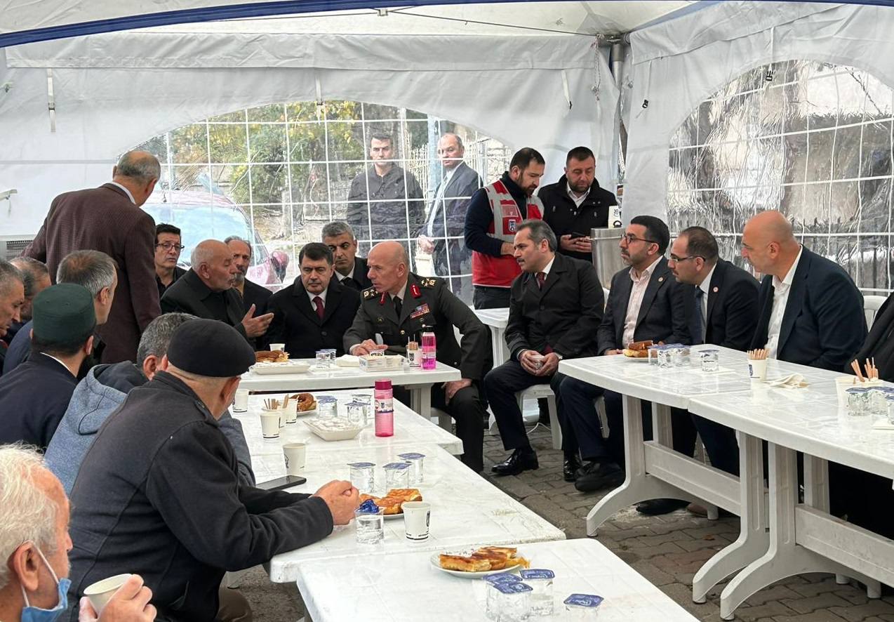 Milletvekili Adem Çalkın’dan Şehit Cem Dolapci’nin Ailesine Taziye Ziyareti