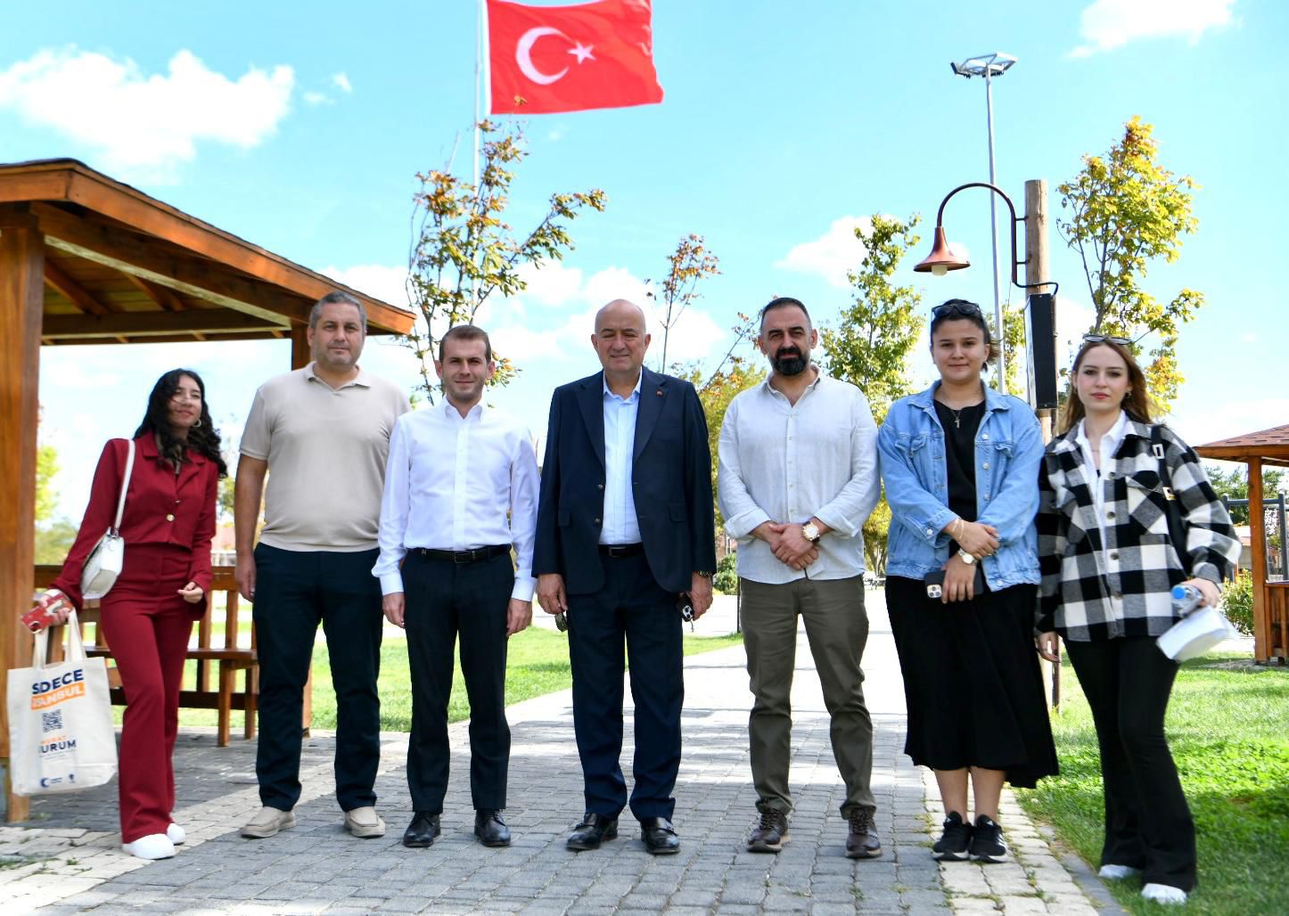 Mi̇lletveki̇li̇ Gi̇der ; “Türki̇ye Yüzyılı Sadece Bi̇r Hedef Deği̇l, Hep Bi̇rli̇kte Yazacağımız Ortak Bi̇r Gelecek”
