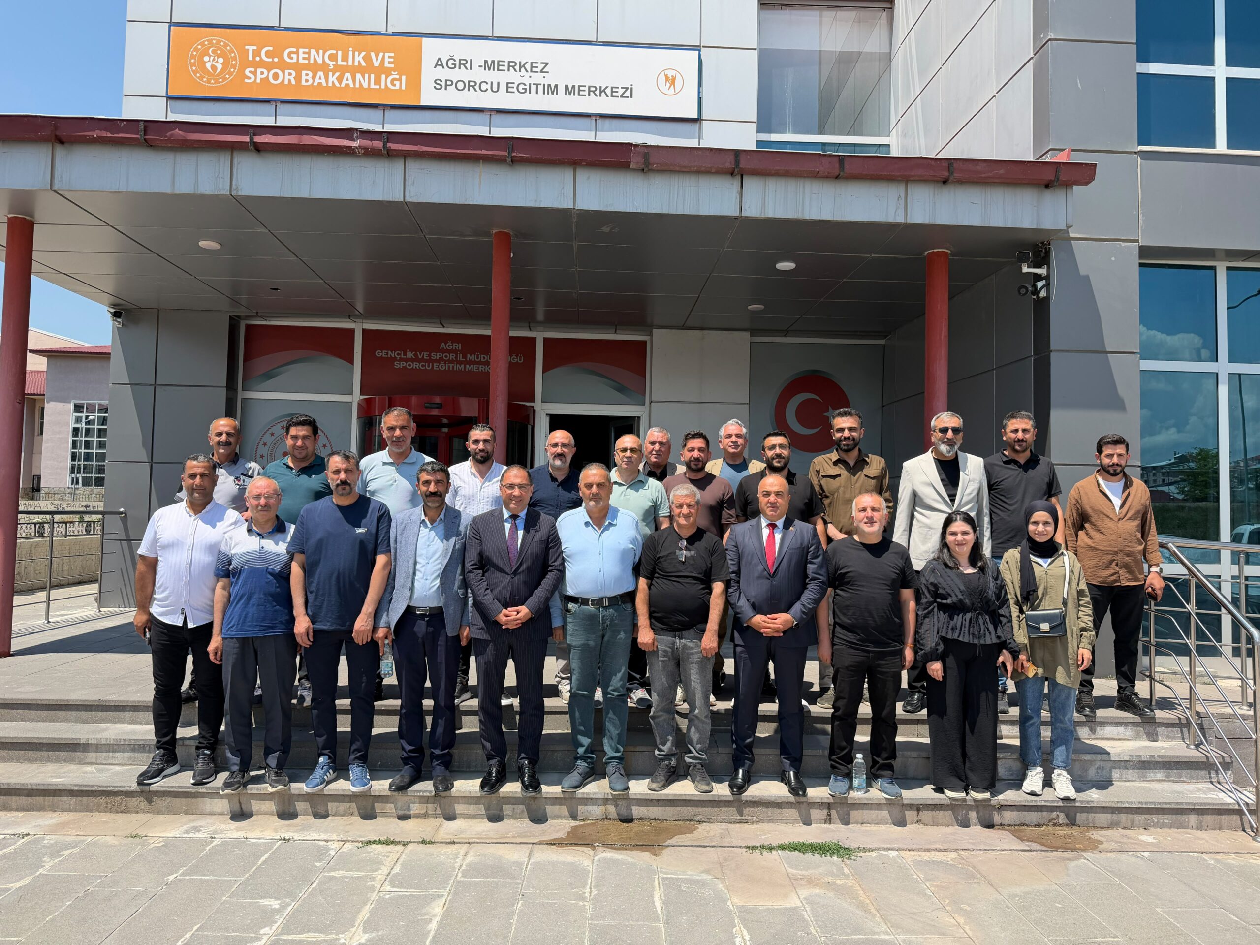 Müdür Çelebi, Basın Mensuplarıyla Bir Araya Geldi.