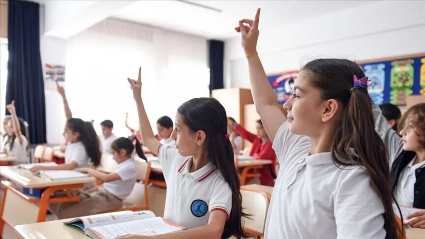 Okullarda Yaz Tatili Başlıyor: 20 Milyonu Aşkın Öğrenci Karne Alacak