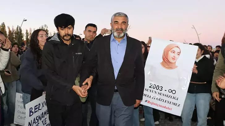 Rojin İçin 18’inci Gününde Devam Eden Eyleme Acılı Baba da Katıldı