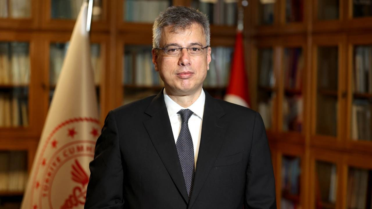 Sağlık Bakanı Prof. Dr. Kemal Memişoğlu’ndan Yangınlara İlişkin Açıklama
