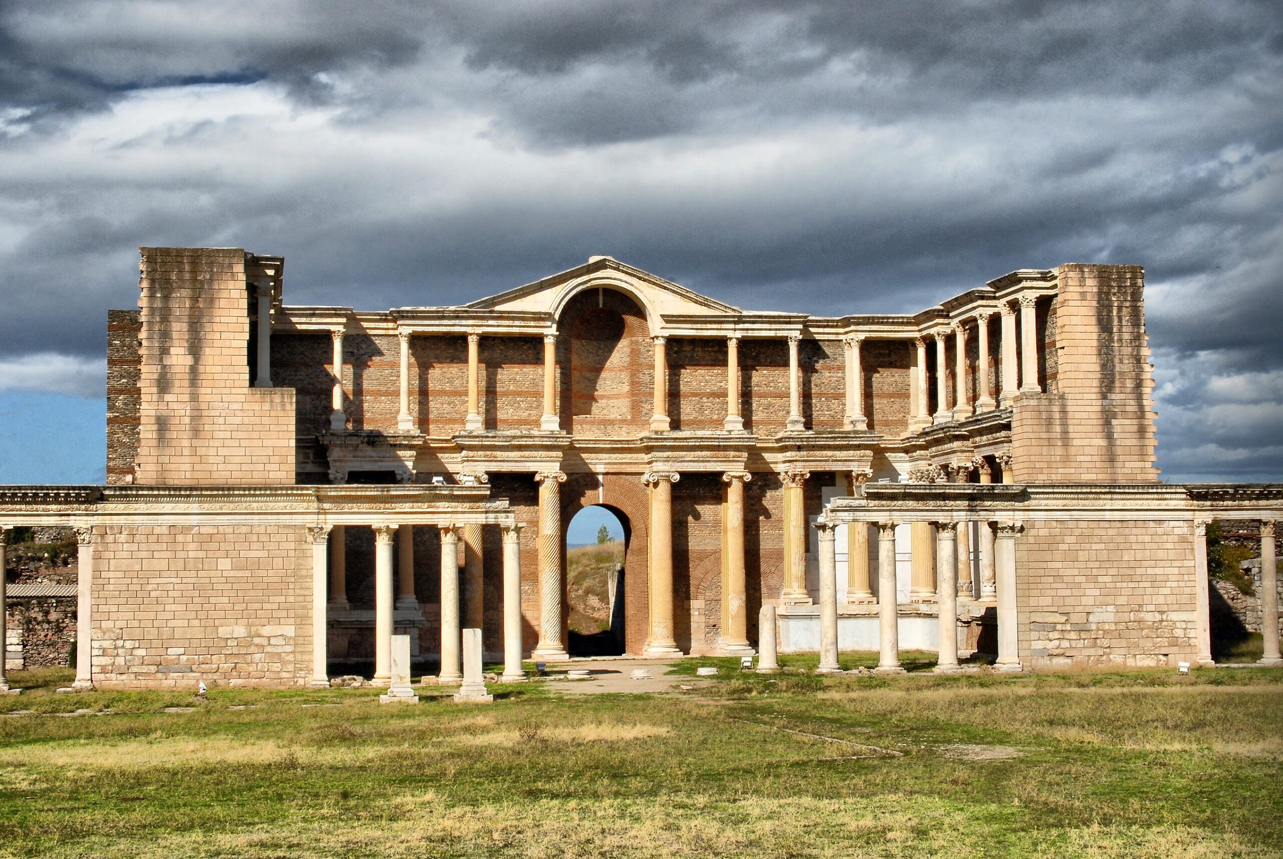 Sardes ve Bintepeler UNESCO Dünya Mirası Listesi’nde: Salihli İçin Tanıtım Fırsatı