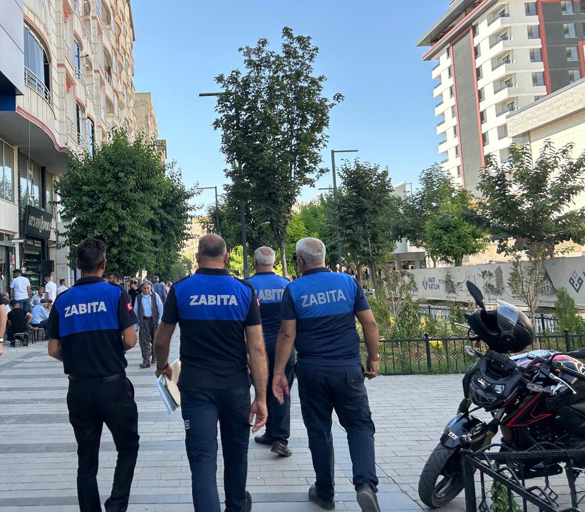 SEYYAR SATICILARA VE KALDIRIM İŞGALLERİNE SIKI DENETİM!