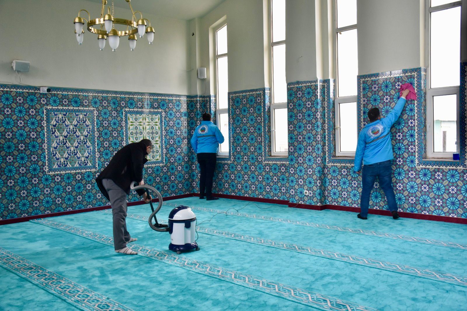 Siirt Belediyesi Yangında Zarar Gören Camiyi Ramazan’a Hazırladı