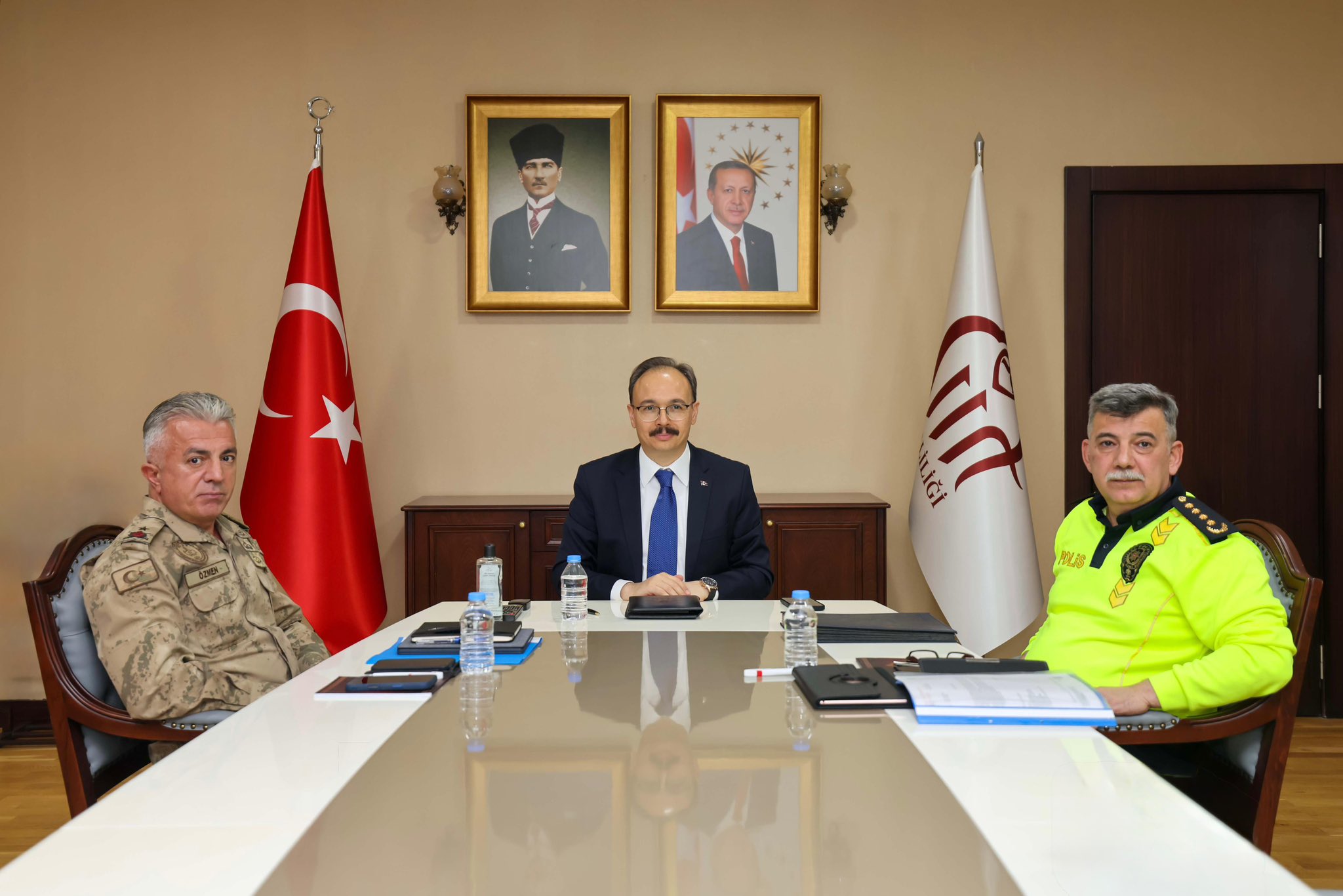 Siirt’te Asayişte Rekor Başarı: 2025’te Suçlar Azaldı, Aydınlatma Oranları Yüzde 99’u Aştı