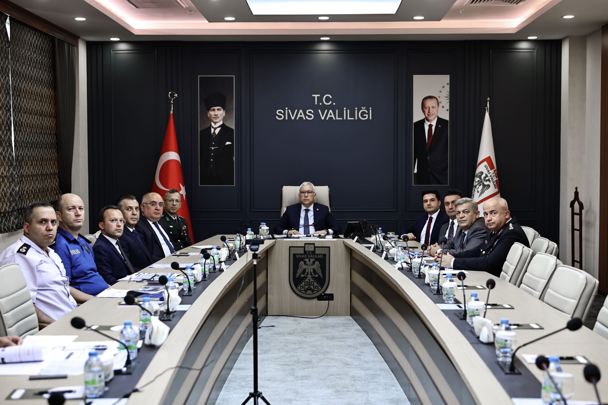 Sivas’ta Güvenlik ve Asayiş Emin Ellerde: “Emin Şehir Sivas” Toplantısı Yapıldı