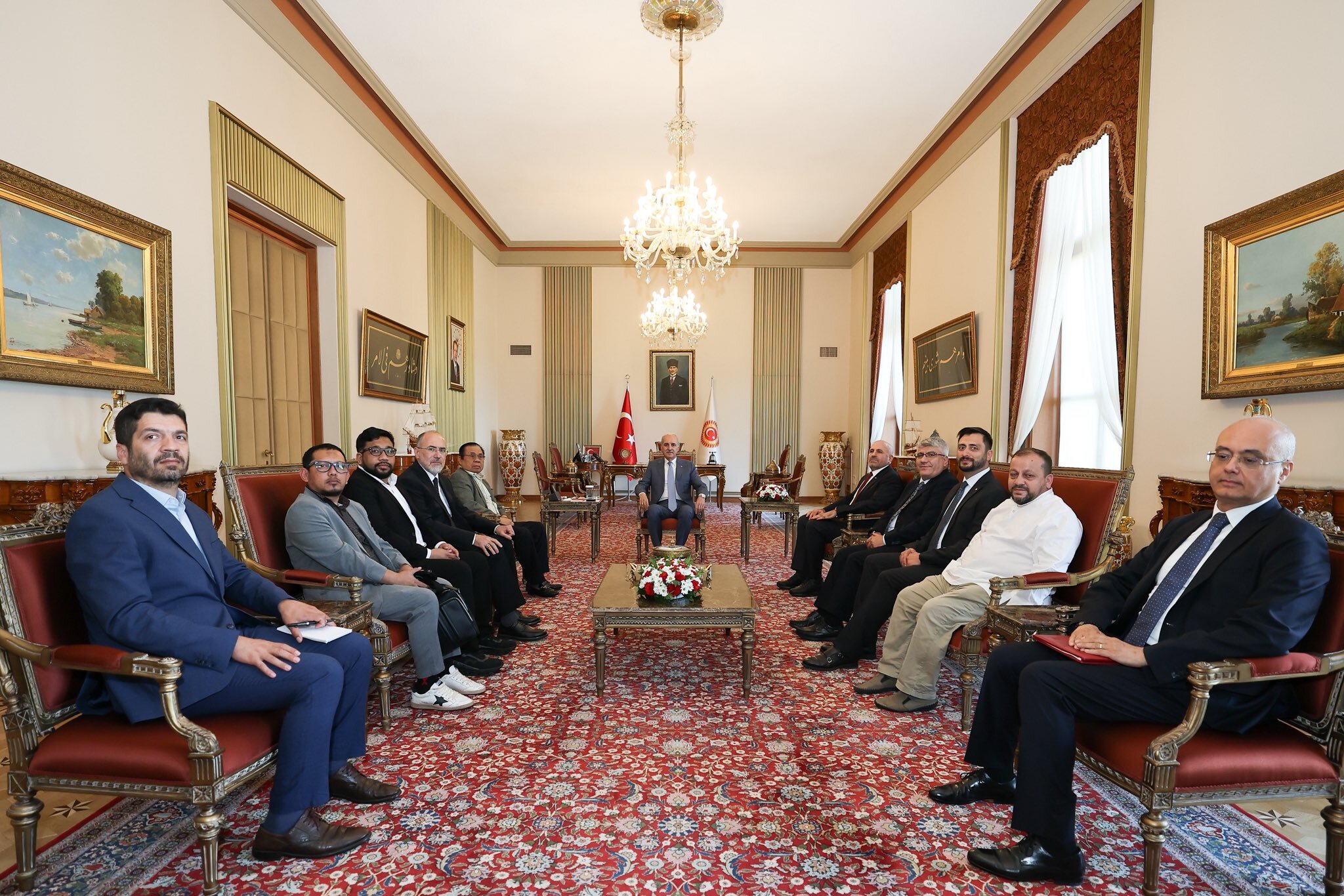 TBMM Başkanı Kurtulmuş, Bangsamoro Özerk Bölgesi Kurucu Başbakanı İbrahim İle Görüştü