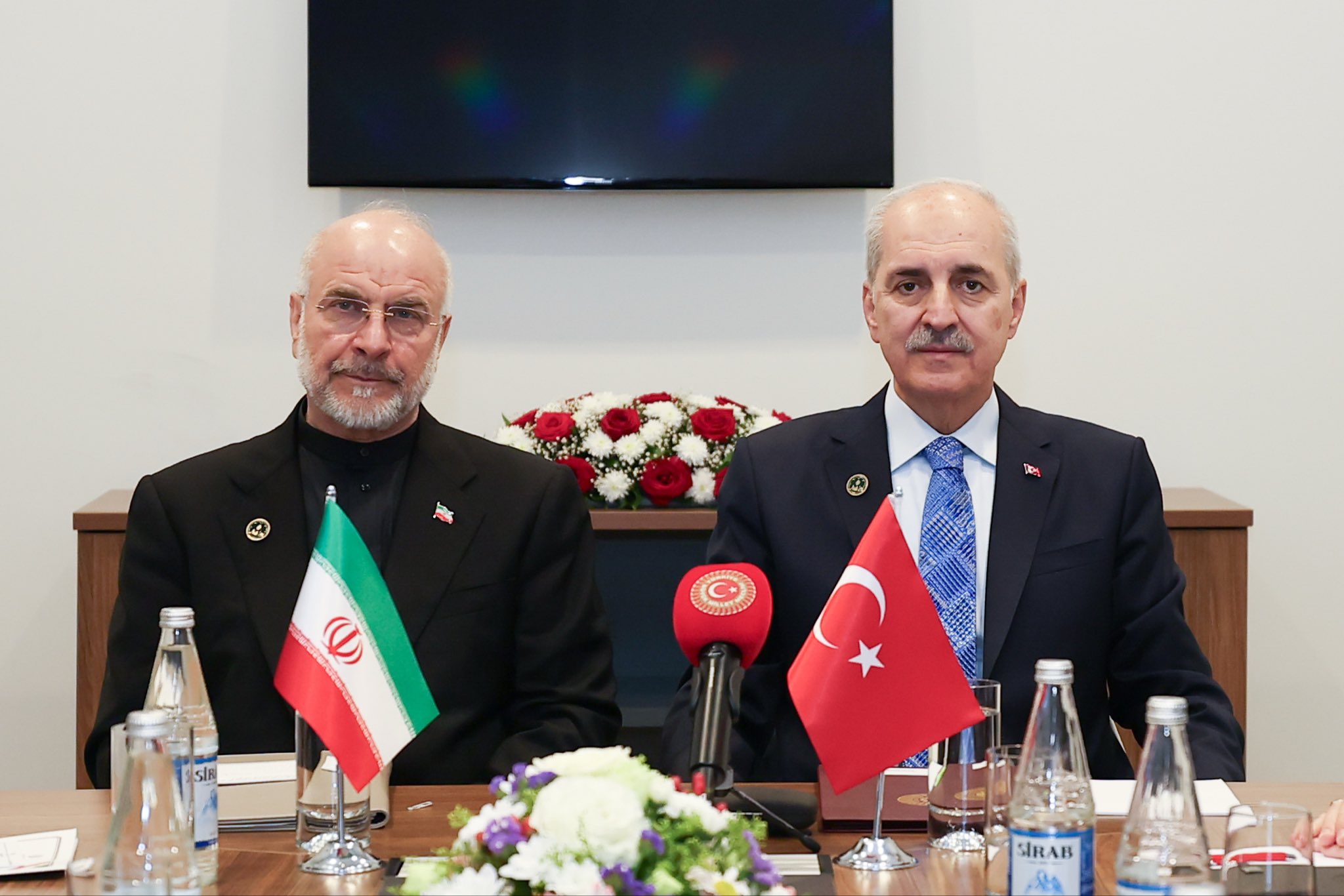 TBMM Başkanı Kurtulmuş, İran Meclis Başkanı Kalibaf İle Bakü’de Bir Araya Geldi