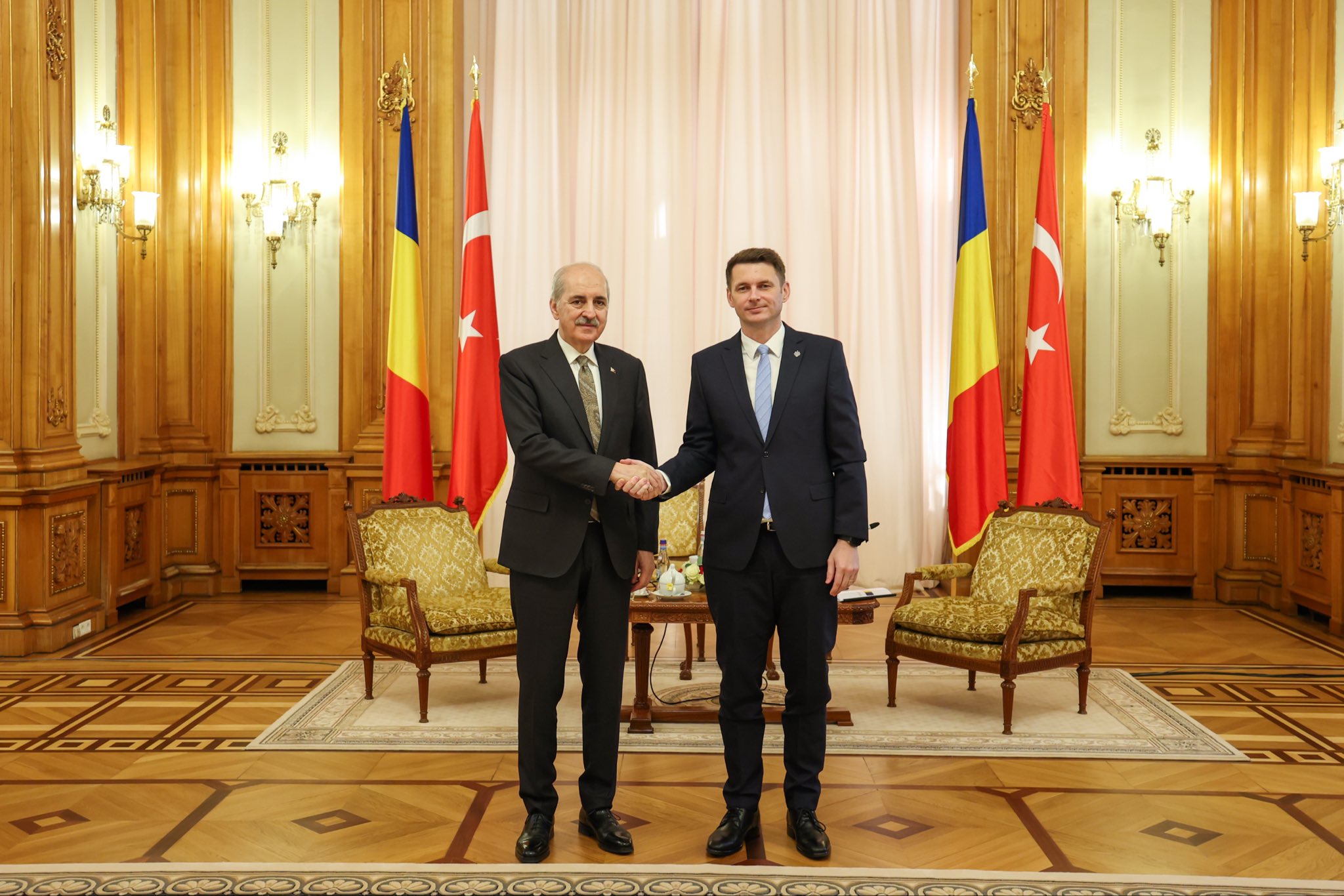 TBMM Başkanı Kurtulmuş, Romanyalı Mevkidaşı Abrudean ile Bükreş’te Bir Araya Geldi