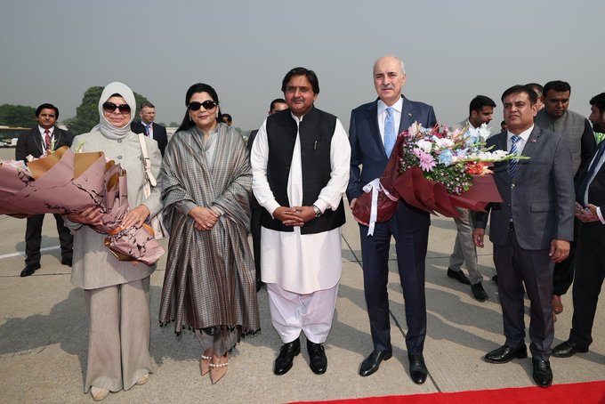 TBMM Başkanı Numan Kurtulmuş, Pakistan’da Lahor’a Geçti