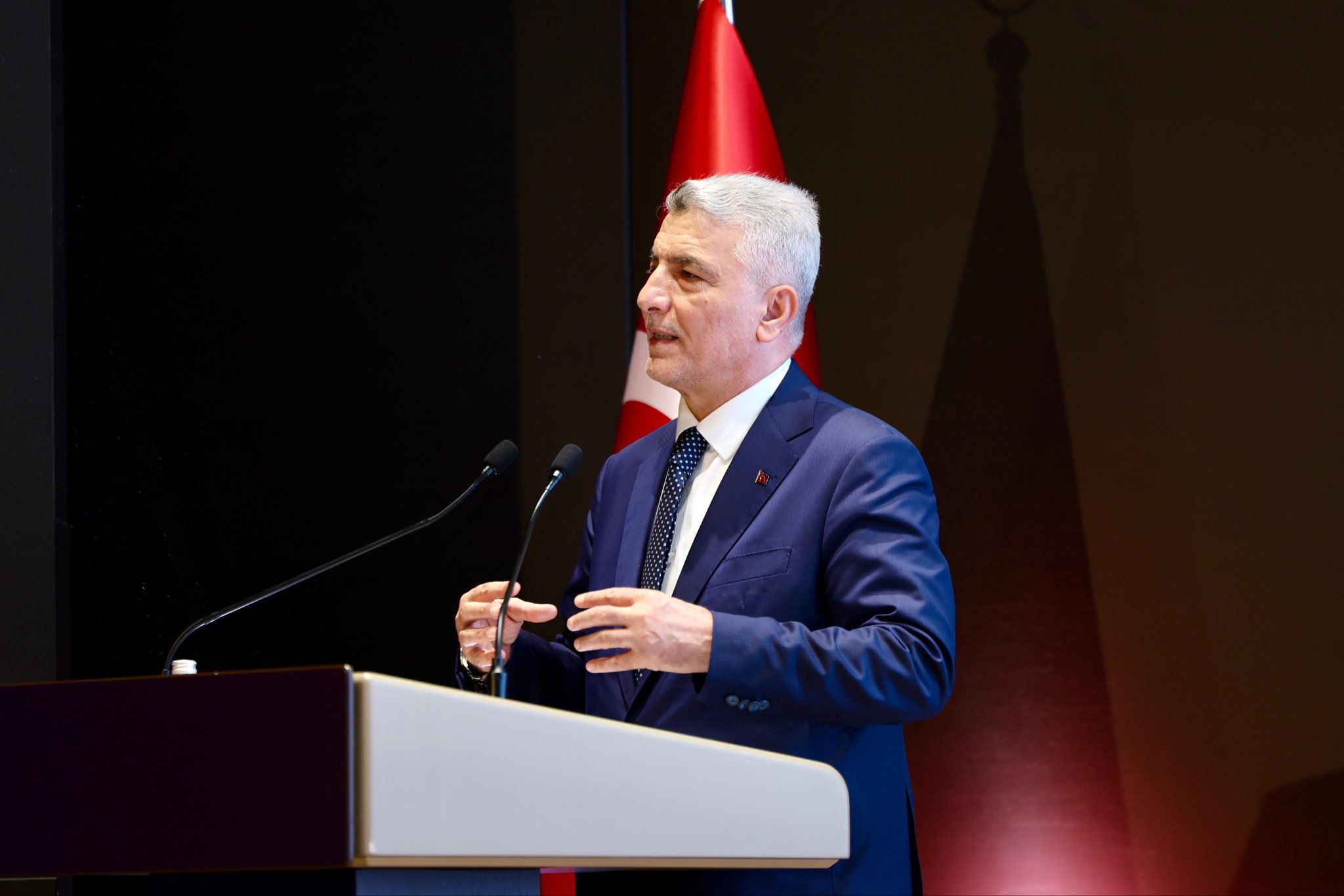 Ticaret Bakanı Ömer Bolat OİB Venture Mobilite İnovasyon Fonu Kuruluşunu Duyurdu: Otomotiv Sektöründe Yeni Teknoloji Dönemi