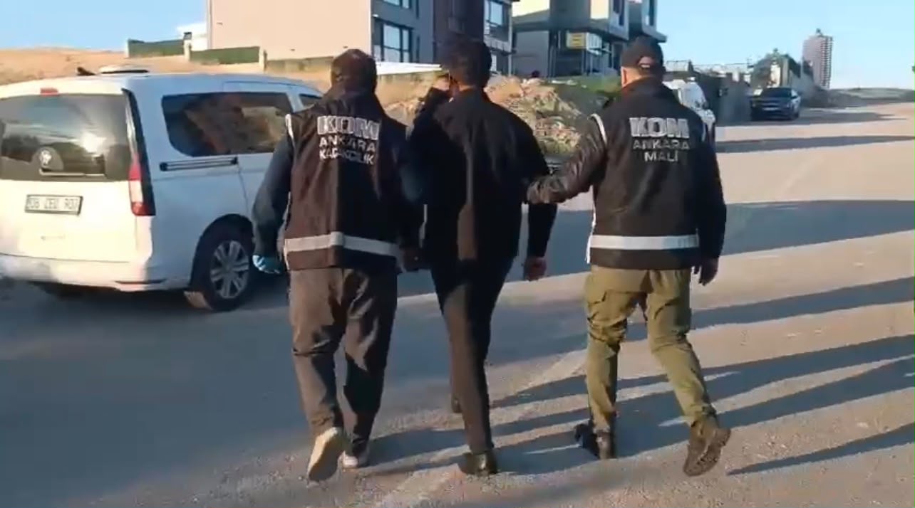 TOKİ Arsası Vurgununa 5 İlde Eş Zamanlı Operasyon: 8 Gözaltı