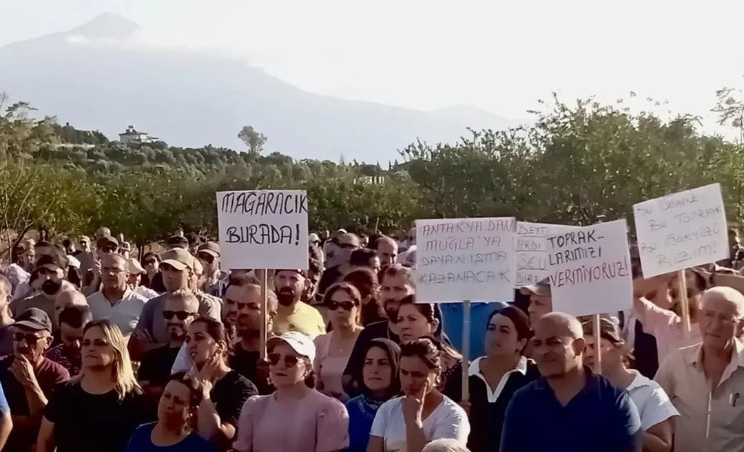 Topraklarını Savunan Halktan Güçlü Miting