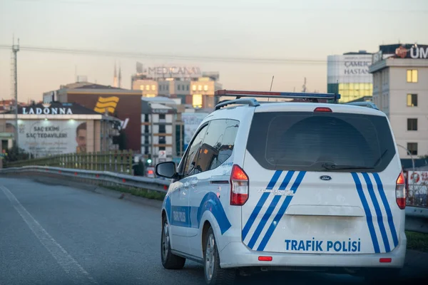 Trafik Polislerine Zorlu Parkurda İleri Sürüş Eğitimi