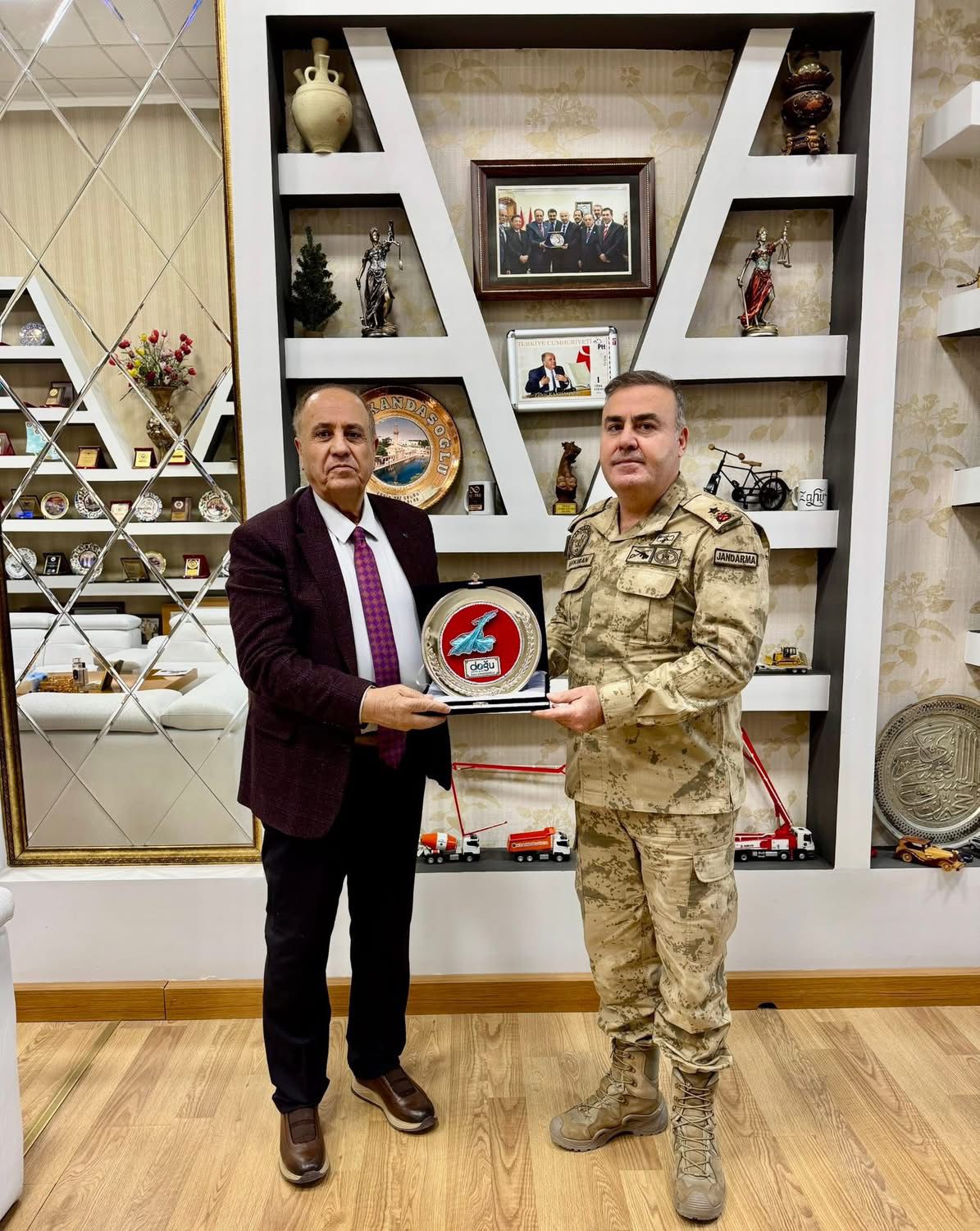 Tuğgeneral Avkıran, Kandaşoğlu’nu Ziyaret Etti