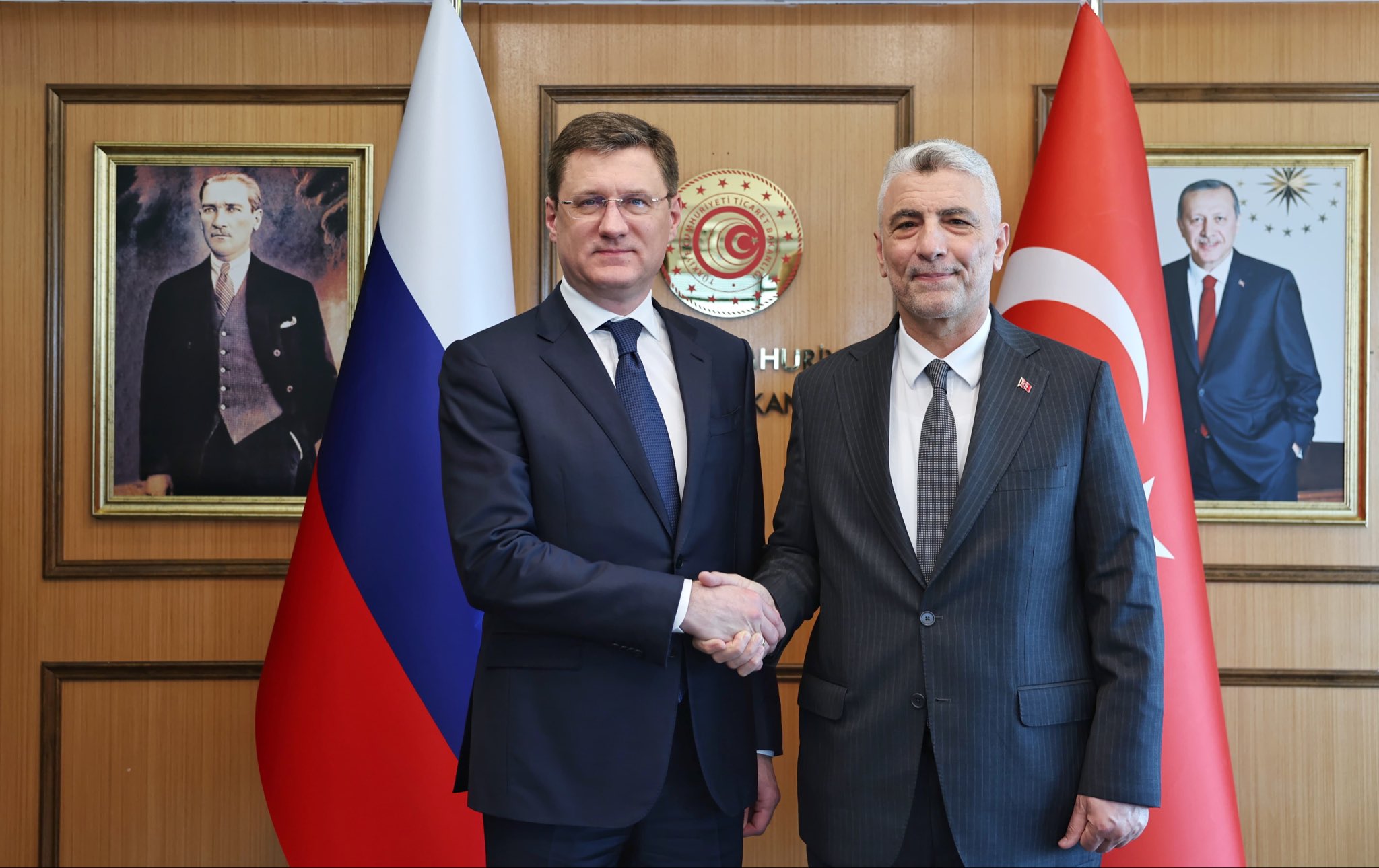 Türkiye ve Rusya Arasında 100 Milyar Dolarlık Ticaret Hedefi: Novak ile Kritik Görüşme