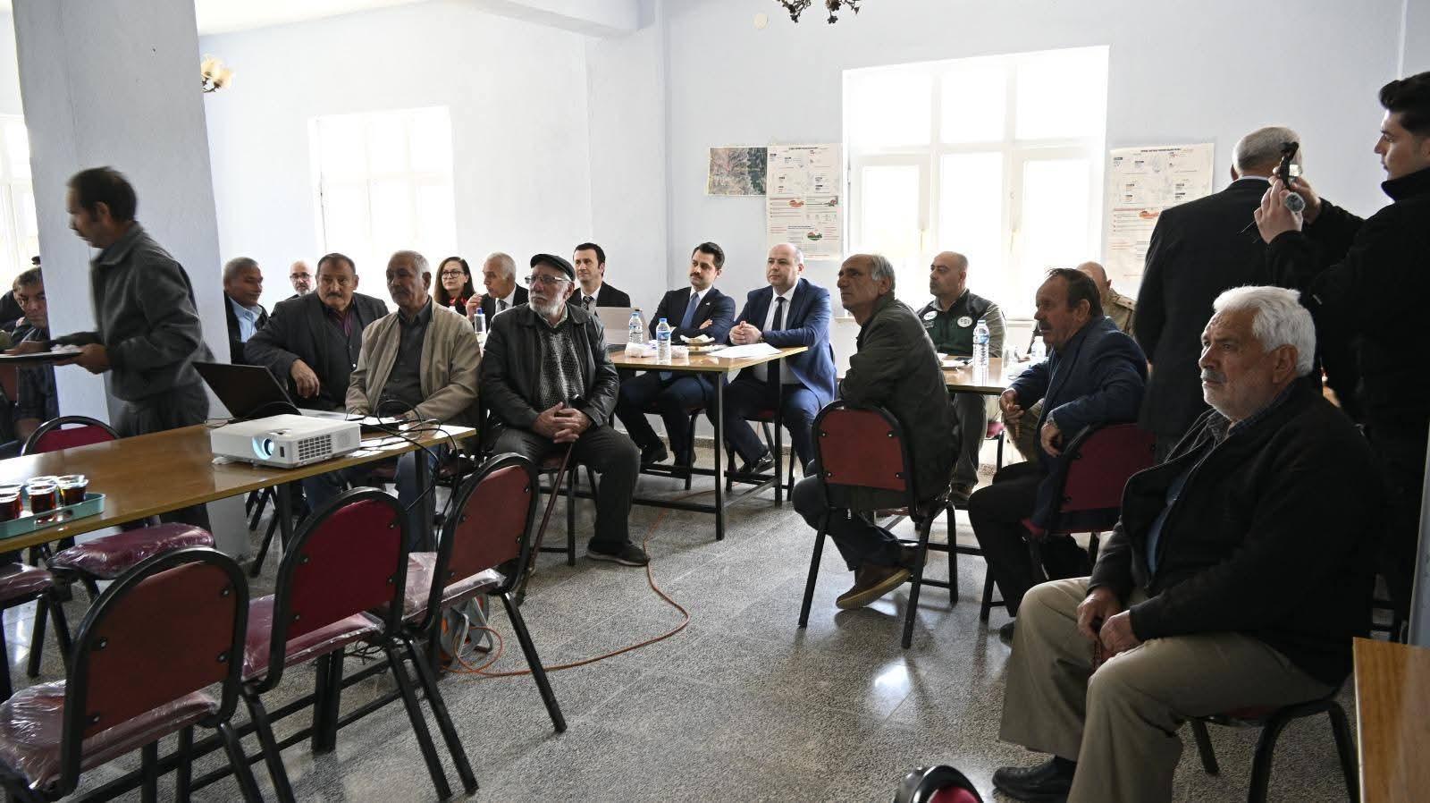 Tuzluca Barajı İçin Bilgilendirme Toplantısı Düzenlendi