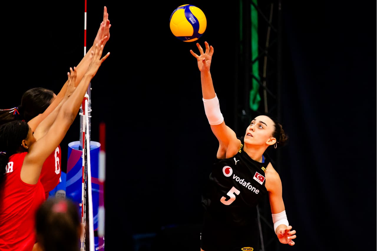 U19 Kadın Voleybol Milli Takımı, ABD’ye Yenildi Ama Son 16’ya Kaldı