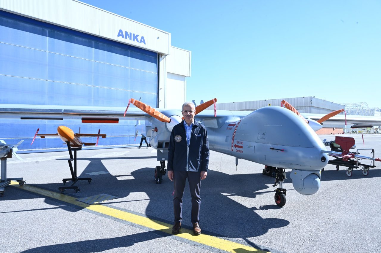 Ulaştırma Bakanı Uraloğlu, Havayolu Yolcu Trafiği Verilerini Açıkladı