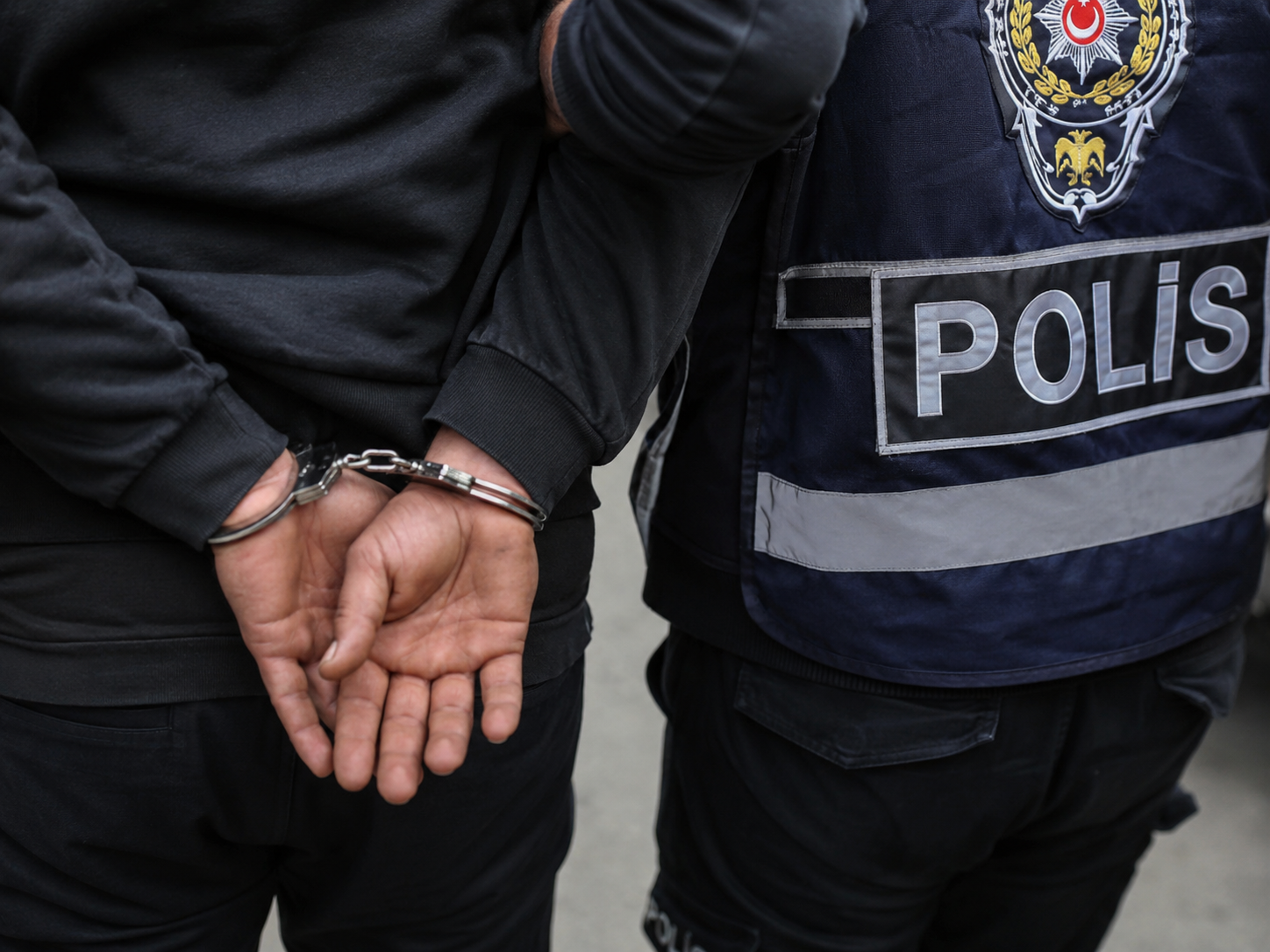 Ünlülere Yönelik Uyuşturucu Operasyonu: İlyas Yalçıntaş Gözaltına Alındı