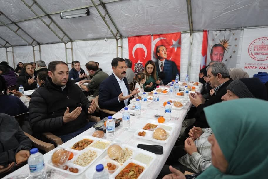 Vali Masatlı İftarda Vatandaşlarla